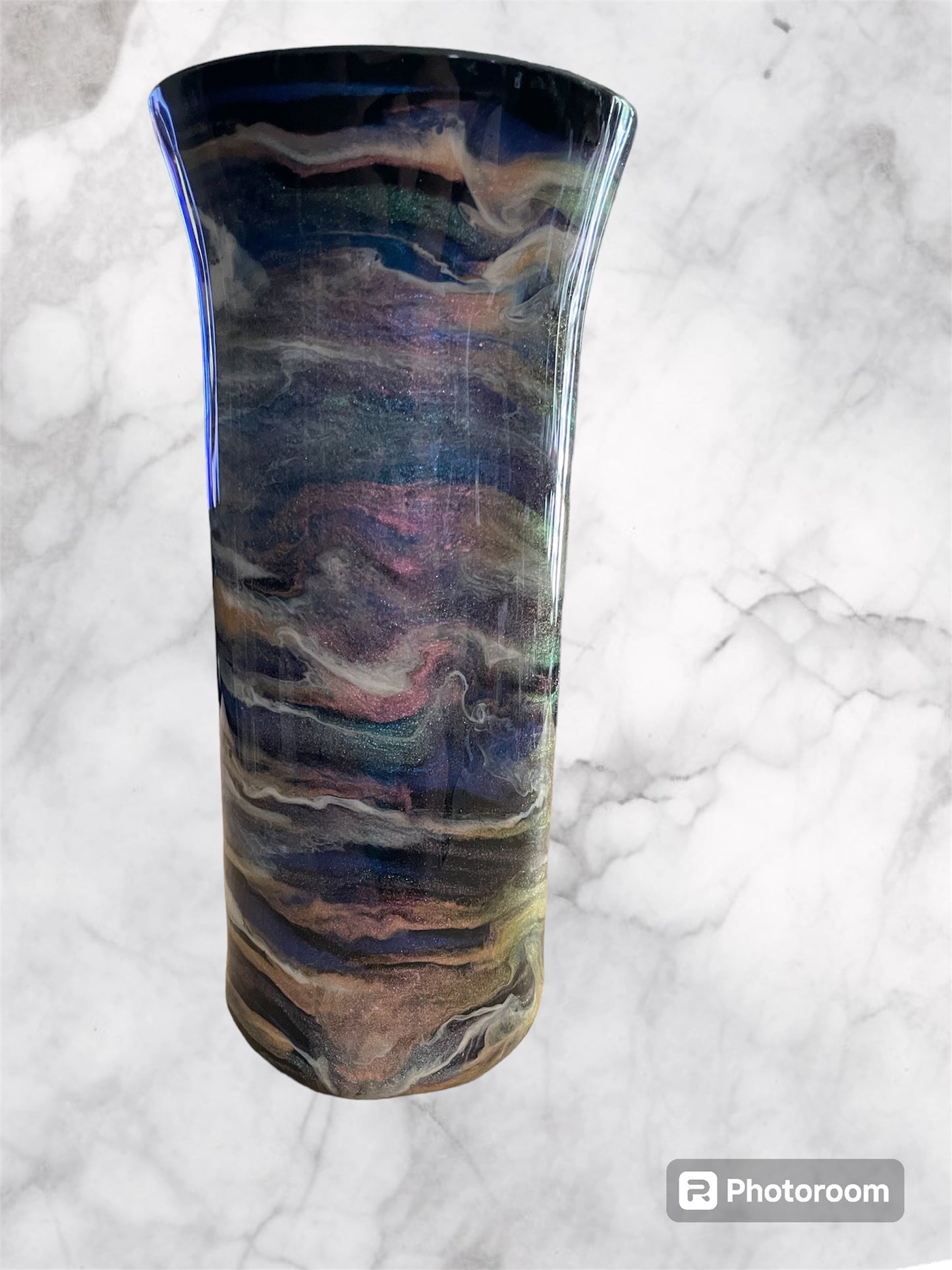 #81 Chameleon Swirl Vase