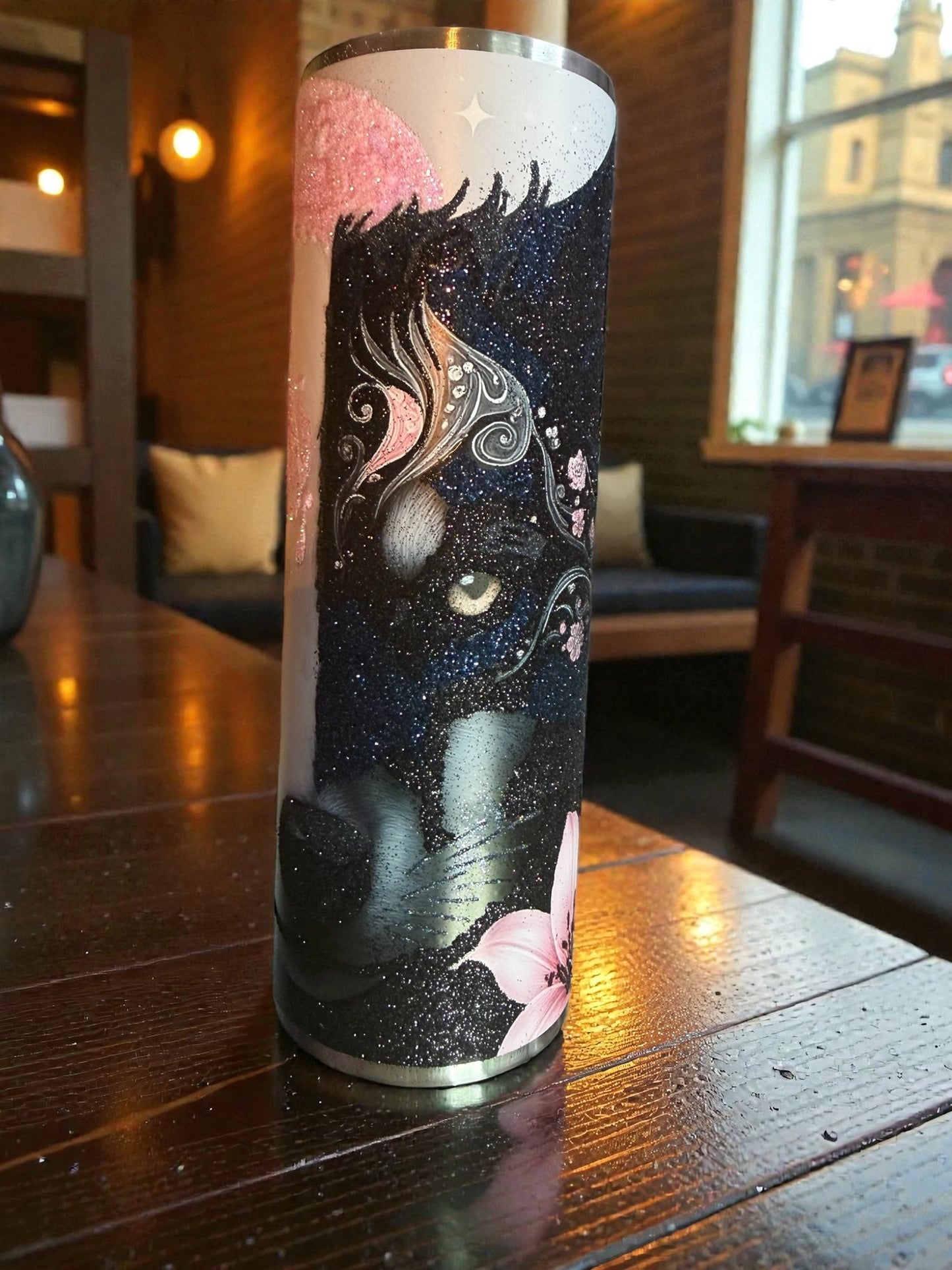 30 Ounce Half Black and White Wolf