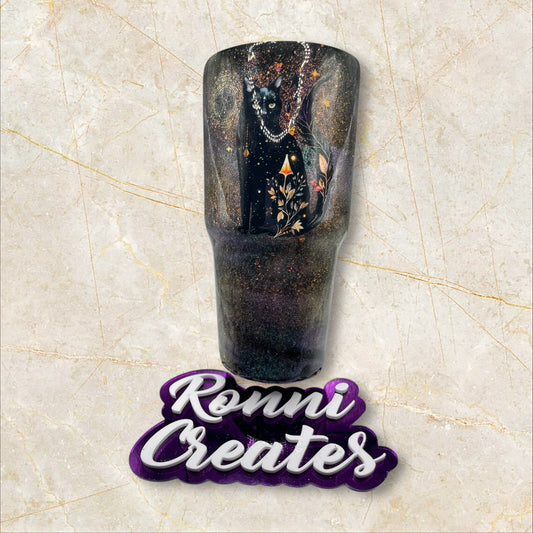 #62. Moon and cat. 30 modern curve