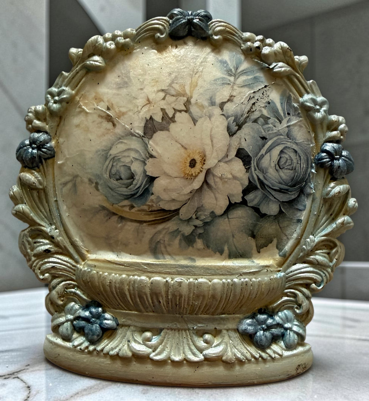 Blue Floral ornament or magnet