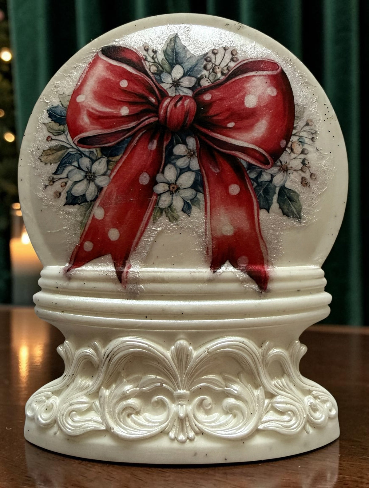 Holiday Ribbon. Ornament or magnet.